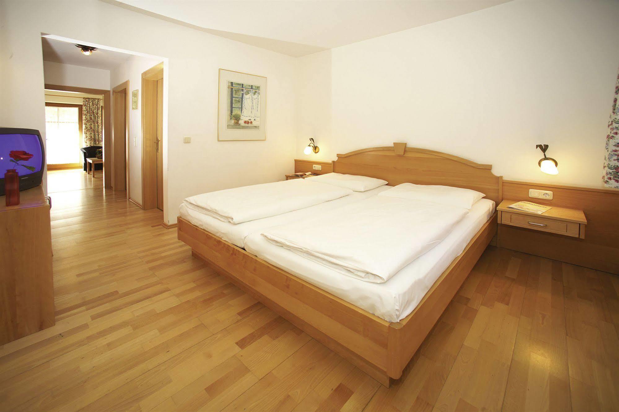 Hotel Stadt Wien Zell am See Extérieur photo